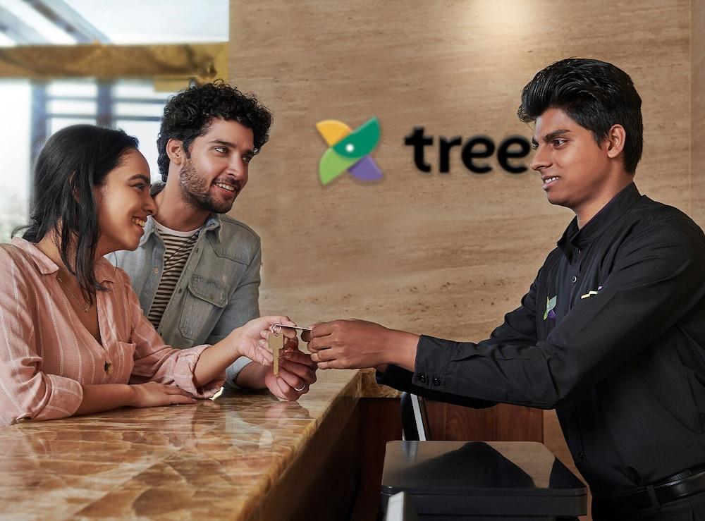 Treebo Dee Intercontinental Amritsar Hotel Kültér fotó